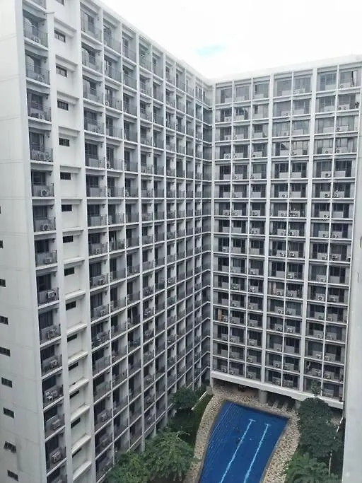 Reyes Staycation Shore 2 Tower 2 Smdc Residences Manila